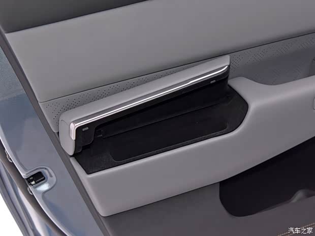 极氪 极氪7X 2024款 四驱版 极氪 极氪7X 2024款 四驱版