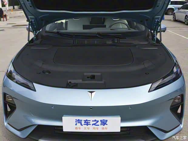 深蓝汽车 深蓝L07 2024款 230Max乾崑智驾ADS SE增程版 深蓝汽车 深蓝L07 2024款 230Max乾崑智驾ADS SE增程版
