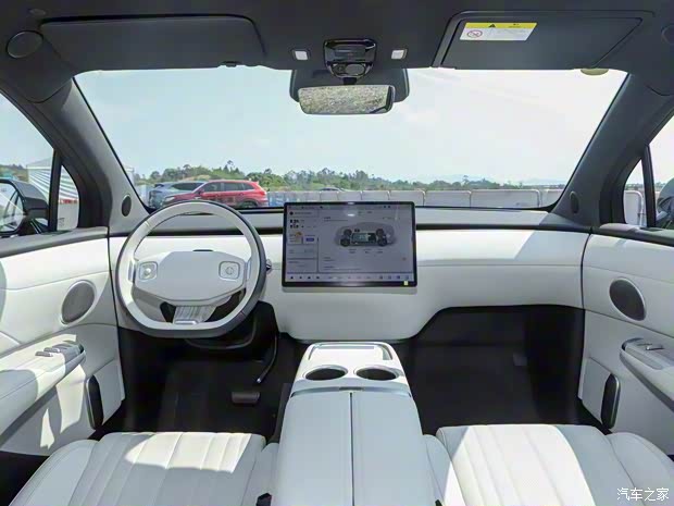 长安启源 长安启源E07 2024款 纯电 四驱 90kWh Ultra高性能版