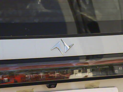 2025款 636Max纯电版 5座 2025款 636Max纯电版 5座