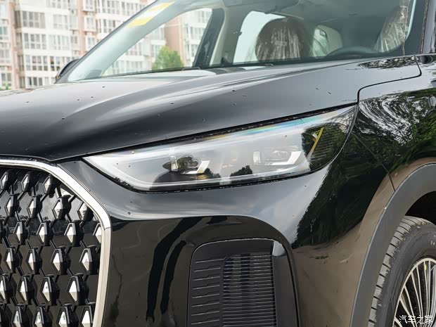 奇瑞汽车 瑞虎8 L 2024款 2.0T 两驱豪华版 7座 奇瑞汽车 瑞虎8 L 2024款 2.0T 两驱豪华版 7座