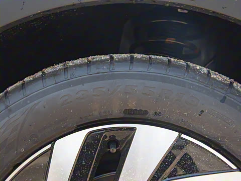 2024款 出众款 330TSI 自动两驱R-Line龙耀版 2024款 出众款 330TSI 自动两驱R-Line龙耀版