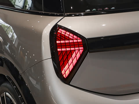 2025款 2.0T COOPER S 赛车手 三门版 2025款 2.0T COOPER S 赛车手 三门版