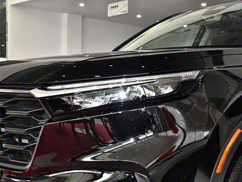 2026款 全球30年荣耀款 240TURBO 两驱锋尚7座版 2026款 全球30年荣耀款 240TURBO 两驱锋尚7座版