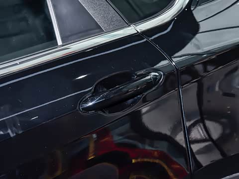 2026款 冠军版 1.5T DCT豪华+ 7座 2026款 冠军版 1.5T DCT豪华+ 7座