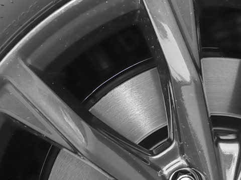 2026款 全球30年荣耀款 240TURBO 两驱锋尚5座版 2026款 全球30年荣耀款 240TURBO 两驱锋尚5座版