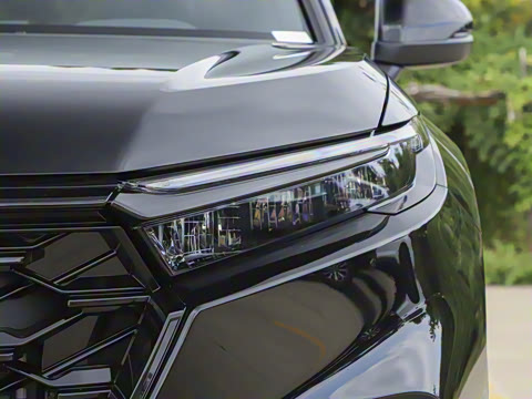 2026款 全球30年荣耀款 2.0L e:HEV 四驱智逸版 2026款 全球30年荣耀款 2.0L e:HEV 四驱智逸版