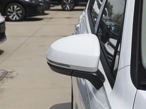 2024款 出众款 300TSI 自动两驱龙行版 2024款 出众款 300TSI 自动两驱龙行版