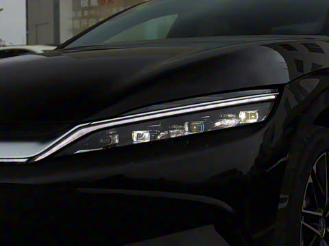 2025款 EV 智驾版 635KM旗舰版 2025款 EV 智驾版 635KM旗舰版