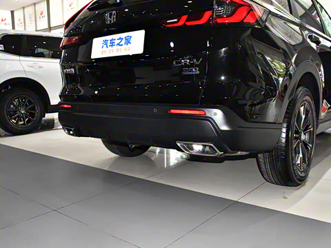 2026款 全球30年荣耀款 240TURBO 两驱锋尚7座版 2026款 全球30年荣耀款 240TURBO 两驱锋尚7座版