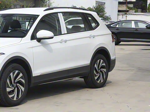 2024款 出众款 300TSI 自动两驱龙行版 2024款 出众款 300TSI 自动两驱龙行版