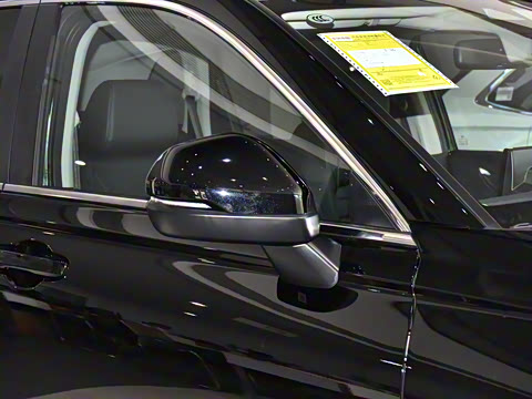 2026款 全球30年荣耀款 240TURBO 两驱锋尚7座版 2026款 全球30年荣耀款 240TURBO 两驱锋尚7座版