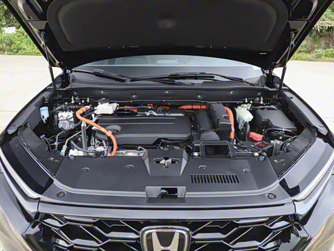 2026款 全球30年荣耀款 2.0L e:HEV 四驱智逸版 2026款 全球30年荣耀款 2.0L e:HEV 四驱智逸版