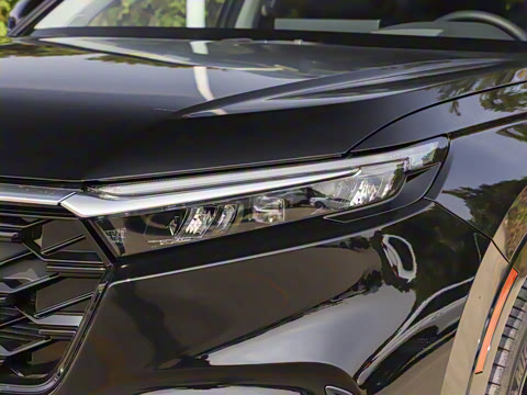 2026款 全球30年荣耀款 2.0L e:HEV 两驱智臻版 2026款 全球30年荣耀款 2.0L e:HEV 两驱智臻版