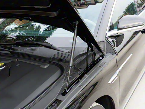 2025款 EV 智驾版 635KM激光雷达旗舰型 2025款 EV 智驾版 635KM激光雷达旗舰型