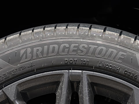 2026¿î EV ÖǼݰæ 705KMÉÁ³ä×ð¹ó°æ 2026¿î EV ÖǼݰæ 705KMÉÁ³ä×ð¹ó°æ