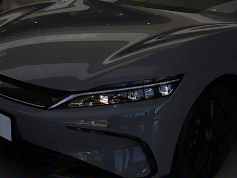 2025款 DM-i 智驾版 245KM尊荣型 2025款 DM-i 智驾版 245KM尊荣型