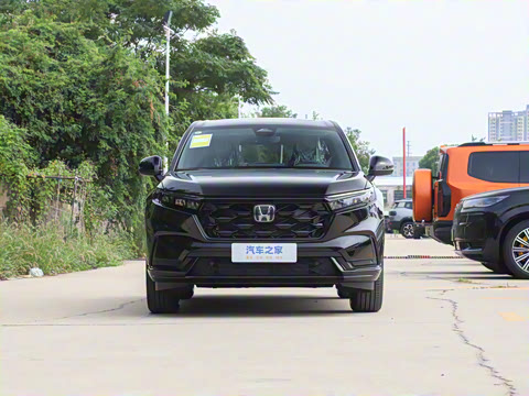 2026款 全球30年荣耀款 2.0L e:HEV 两驱智逸版 2026款 全球30年荣耀款 2.0L e:HEV 两驱智逸版