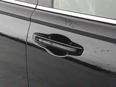 2026款 全球30年荣耀款 240TURBO 两驱锋尚5座版 2026款 全球30年荣耀款 240TURBO 两驱锋尚5座版