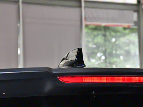 2026款 全球30年荣耀款 240TURBO 两驱锋尚7座版 2026款 全球30年荣耀款 240TURBO 两驱锋尚7座版