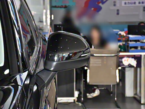 2026款 全球30年荣耀款 240TURBO 两驱锋尚7座版 2026款 全球30年荣耀款 240TURBO 两驱锋尚7座版