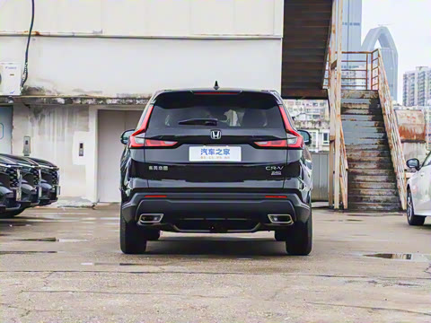 2026款 全球30年荣耀款 240TURBO 两驱智领版 2026款 全球30年荣耀款 240TURBO 两驱智领版