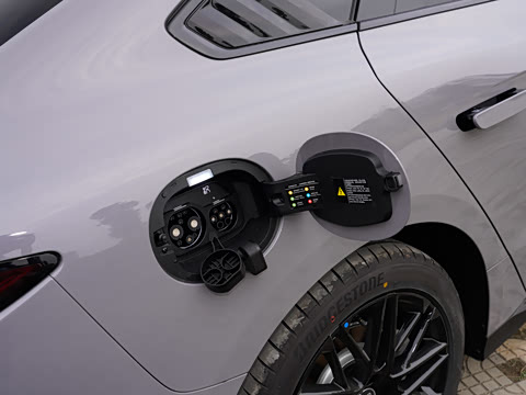 2025款 DM-i 智驾版 245KM激光雷达旗舰型 2025款 DM-i 智驾版 245KM激光雷达旗舰型