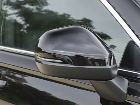 2026款 全球30年荣耀款 2.0L e:HEV 四驱智逸版 2026款 全球30年荣耀款 2.0L e:HEV 四驱智逸版