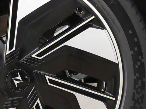 2025款 210Ultra智驾版 5座 2025款 210Ultra智驾版 5座