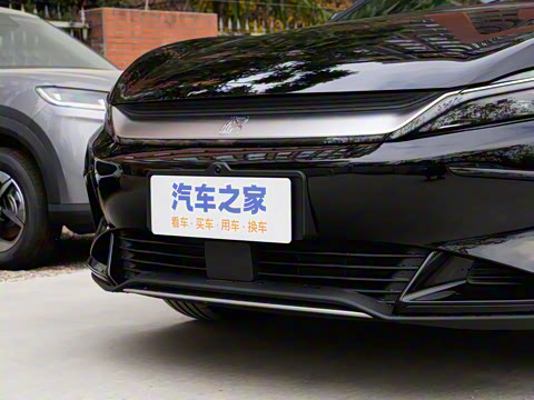 2025款 EV 智驾版 635KM激光雷达旗舰型 2025款 EV 智驾版 635KM激光雷达旗舰型