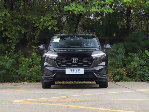 2026款 全球30年荣耀款 2.0L e:HEV 两驱智睿版 2026款 全球30年荣耀款 2.0L e:HEV 两驱智睿版