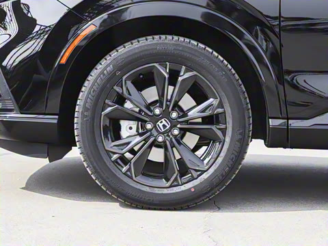 2026款 全球30年荣耀款 2.0L e:HEV 两驱智臻版 2026款 全球30年荣耀款 2.0L e:HEV 两驱智臻版