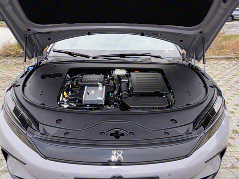 2025款 DM-i 智驾版 245KM激光雷达旗舰型 2025款 DM-i 智驾版 245KM激光雷达旗舰型