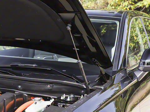 2026款 全球30年荣耀款 2.0L e:HEV 两驱智臻版 2026款 全球30年荣耀款 2.0L e:HEV 两驱智臻版