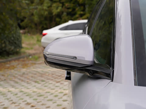 2025款 DM-i 智驾版 245KM激光雷达旗舰型 2025款 DM-i 智驾版 245KM激光雷达旗舰型