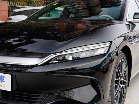 2025款 EV 智驾版 635KM激光雷达旗舰型 2025款 EV 智驾版 635KM激光雷达旗舰型