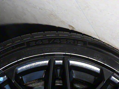 2025款 DM-i 智驾版 245KM尊荣型 2025款 DM-i 智驾版 245KM尊荣型