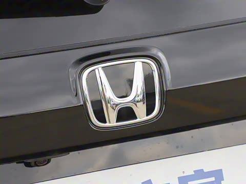 2026款 全球30年荣耀款 2.0L e:HEV 四驱智逸版 2026款 全球30年荣耀款 2.0L e:HEV 四驱智逸版