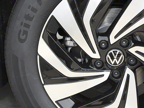 2024款 出众款 300TSI 自动两驱龙行版 2024款 出众款 300TSI 自动两驱龙行版