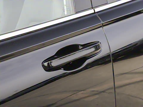 2026款 全球30年荣耀款 2.0L e:HEV 两驱智臻版 2026款 全球30年荣耀款 2.0L e:HEV 两驱智臻版