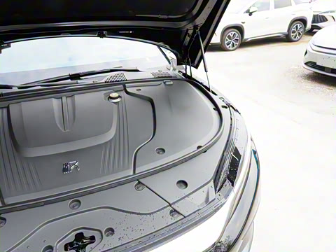 2025款 EV 智驾版 635KM激光雷达旗舰型 2025款 EV 智驾版 635KM激光雷达旗舰型