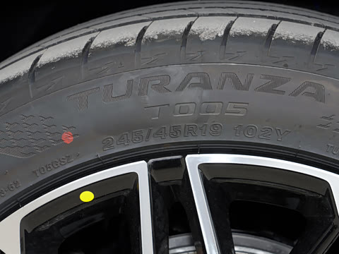 2025款 EV 智驾版 635KM激光雷达旗舰型 2025款 EV 智驾版 635KM激光雷达旗舰型