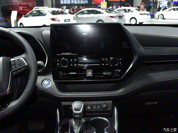 一汽丰田 皇冠陆放 2021款 2.5L HEV四驱旗舰版