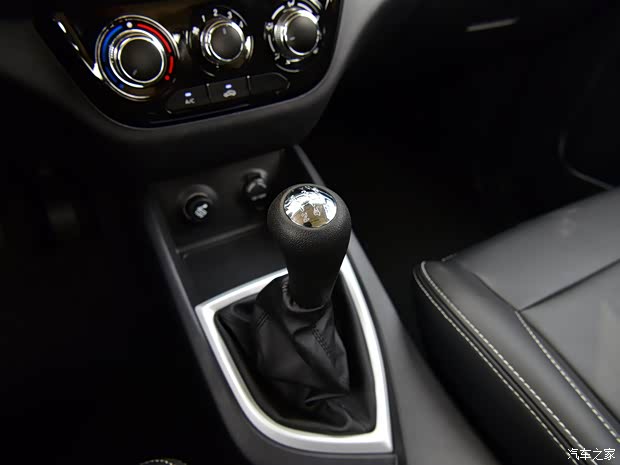 长安汽车 欧诺 2017款 1.5L欧诺S豪华型EA15-AB 长安汽车 欧诺 2017款 1.5L欧诺S豪华型EA15-AB