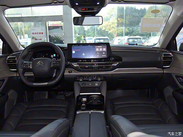 东风雪铁龙 凡尔赛C5 X 2021款 1.6T 越不凡