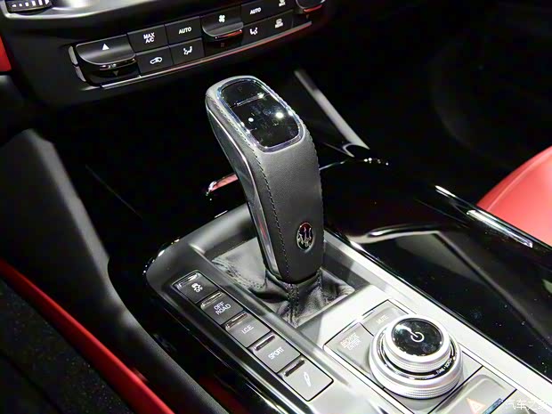 瑪莎拉蒂 Levante 2022款 2.0T GT鋒芒版