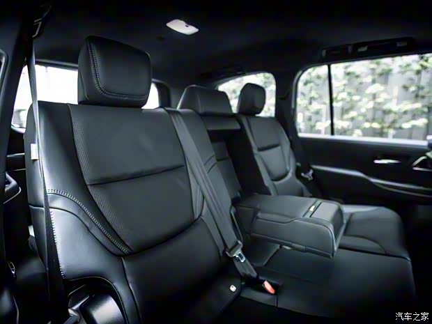 丰田(进口) 兰德酷路泽(进口) 2022款 ZX 日本版 丰田(进口) 兰德酷路泽(进口) 2022款 ZX 日本版