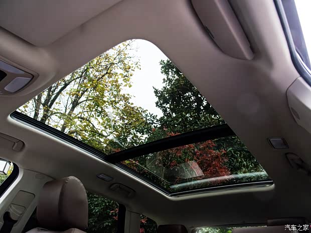 众泰汽车 众泰T700 2017款 1.8T 双离合尊贵型贺岁版