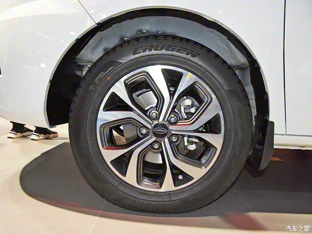 江淮汽车 瑞风L5 2022款 2.0T 基本型