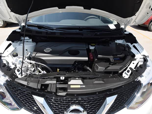 东风日产 逍客 2017款 2.0L CVT精英版 东风日产 逍客 2017款 2.0L CVT精英版